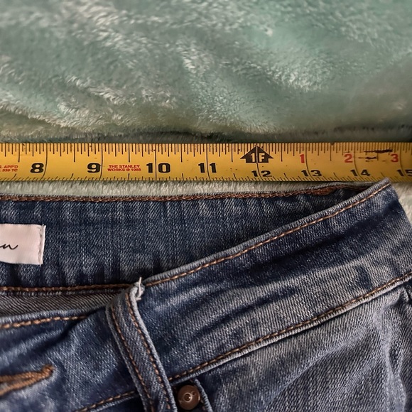 KanCan distressed high rise skinny jeans size 9/28 super cute 
T3 - Picture 14 of 16